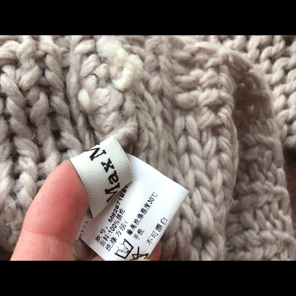 Max Martin crop large knit sweater L with tassels - Picture 8 of 9